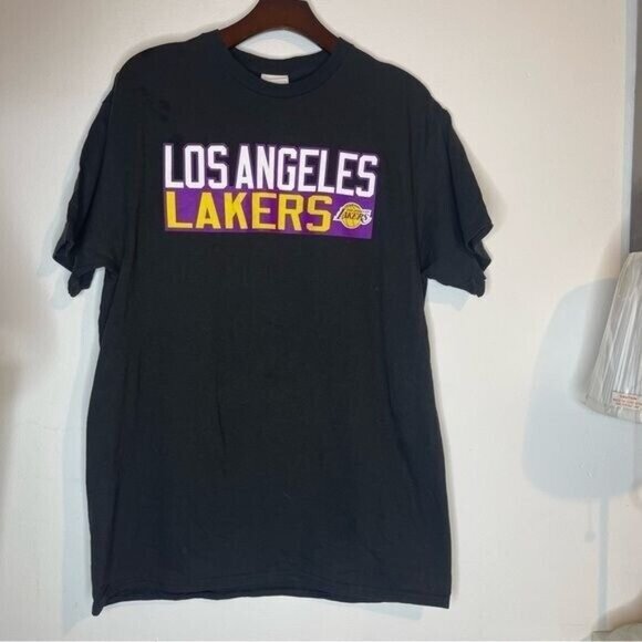 Other - Los Angeles Lakers Black Crewneck Shirt 23 James